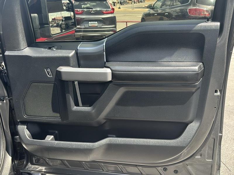 Ford F-150 Lariat SuperCrew 5.5-ft. Bed 4WD 2016
