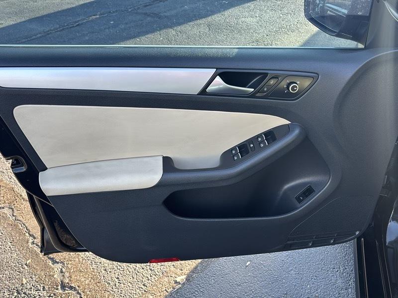 Volkswagen Jetta SE 2013