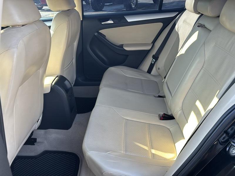 Volkswagen Jetta SE 2013
