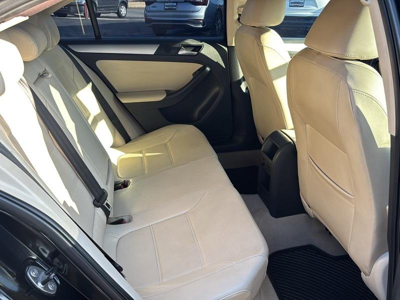 Volkswagen Jetta SE 2013