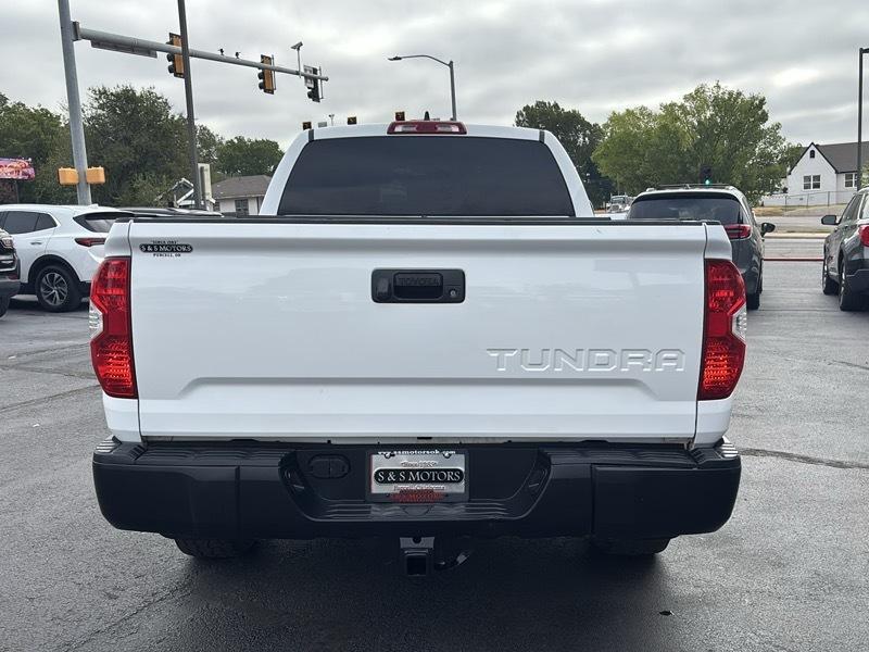 Toyota Tundra SR5 5.7L V8 Double Cab 2WD 2020