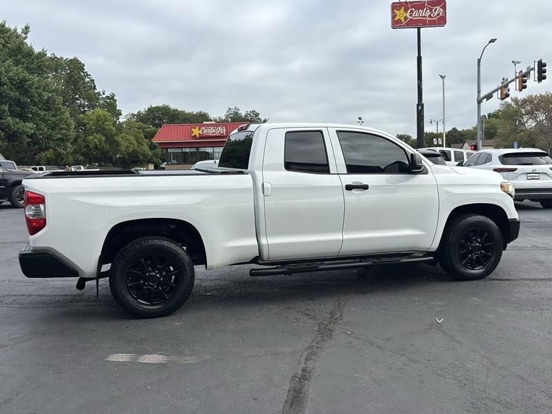 Toyota Tundra SR5 5.7L V8 Double Cab 2WD 2020