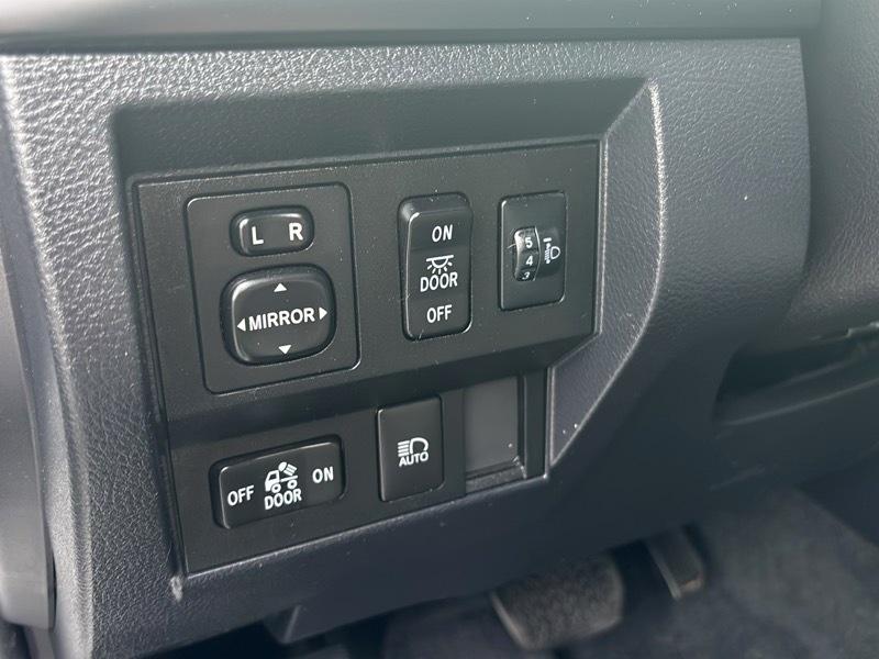 Toyota Tundra SR5 5.7L V8 Double Cab 2WD 2020