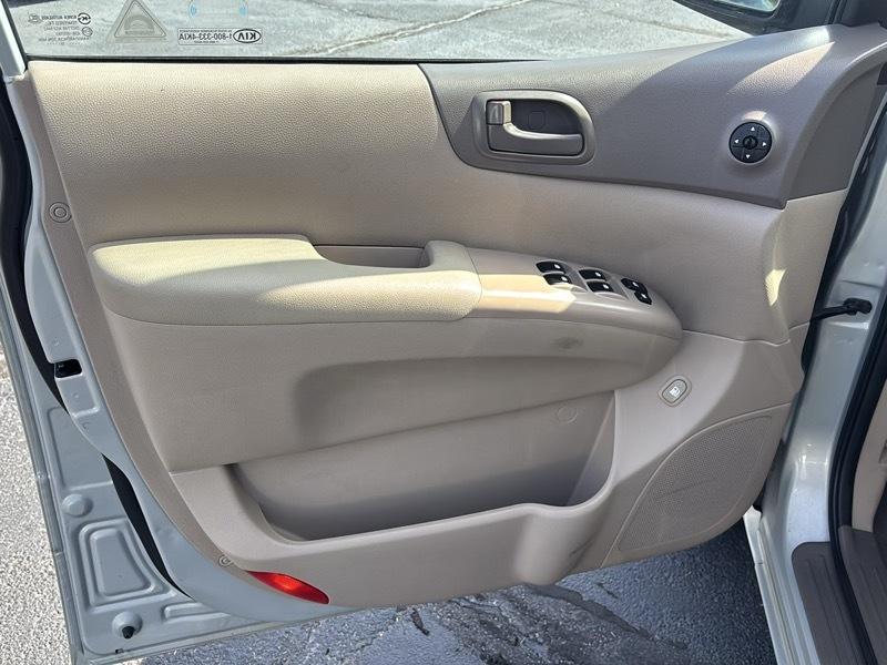 Kia Sedona LX LWB 2014