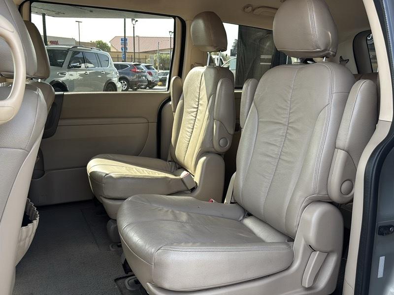 Kia Sedona LX LWB 2014