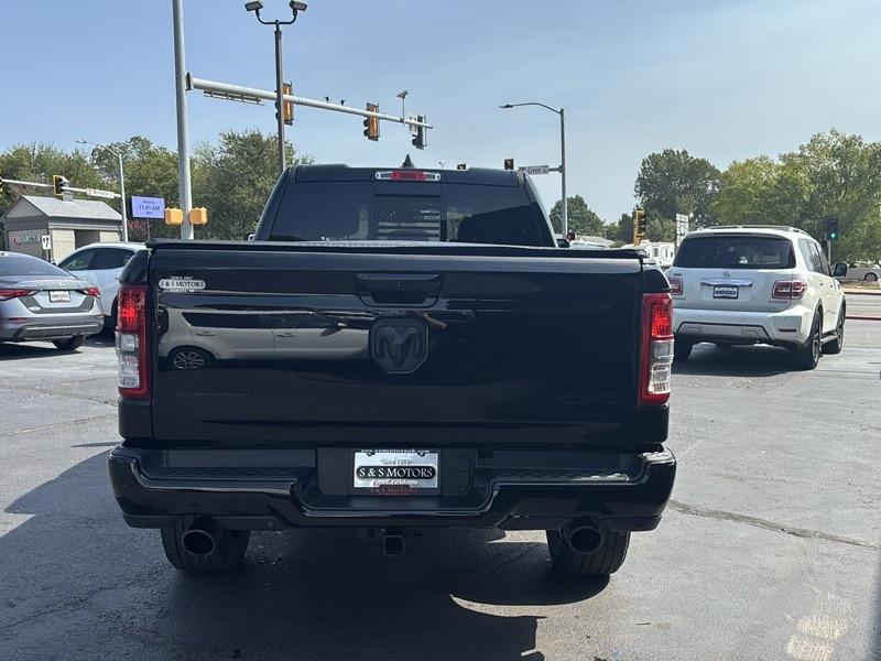 RAM 1500 Big Horn Quad Cab 4WD 2021
