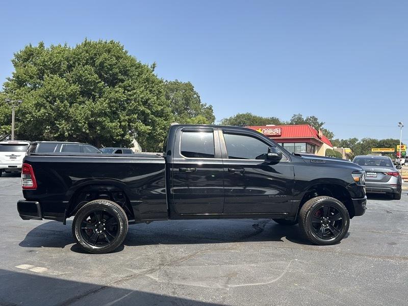 RAM 1500 Big Horn Quad Cab 4WD 2021