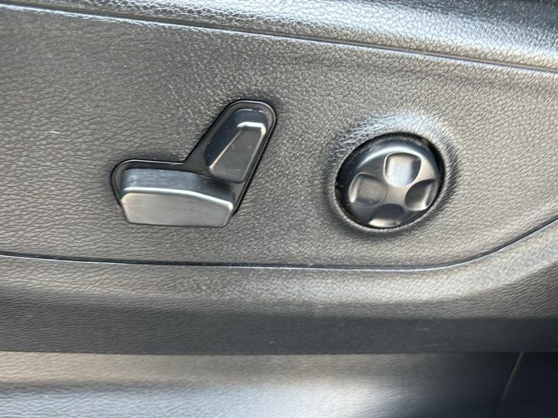 RAM 1500 Big Horn Quad Cab 4WD 2021