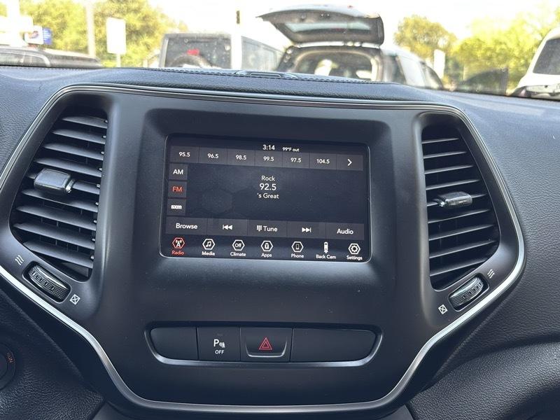 Jeep Cherokee Latitude Plus FWD 2020