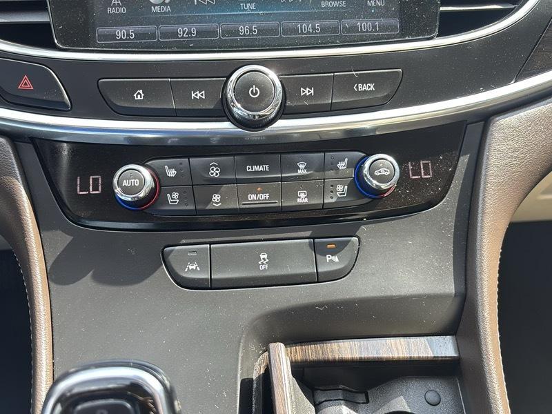 Buick LaCrosse Premium AWD 2018