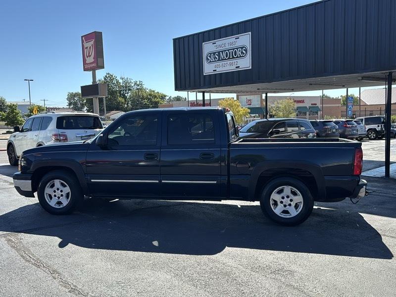 Chevrolet Silverado 1500 LS Crew Cab 2WD 2005
