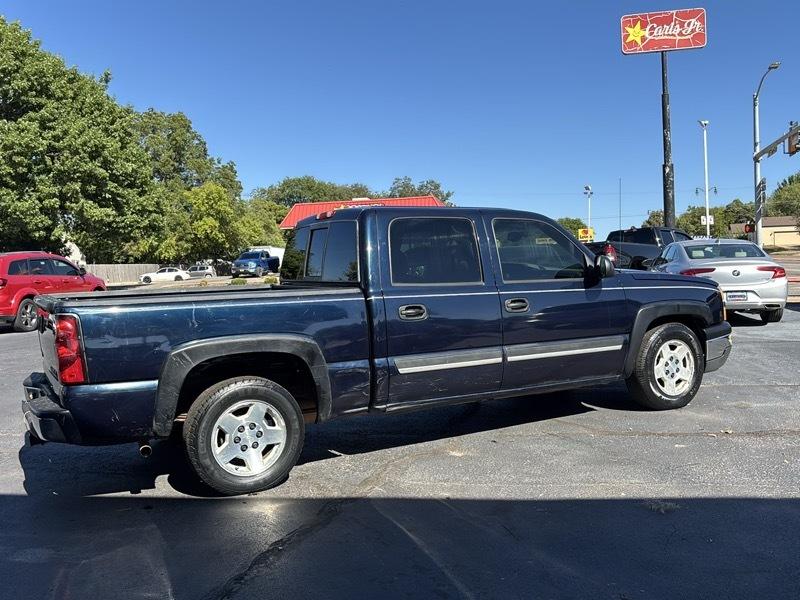 Chevrolet Silverado 1500 LS Crew Cab 2WD 2005