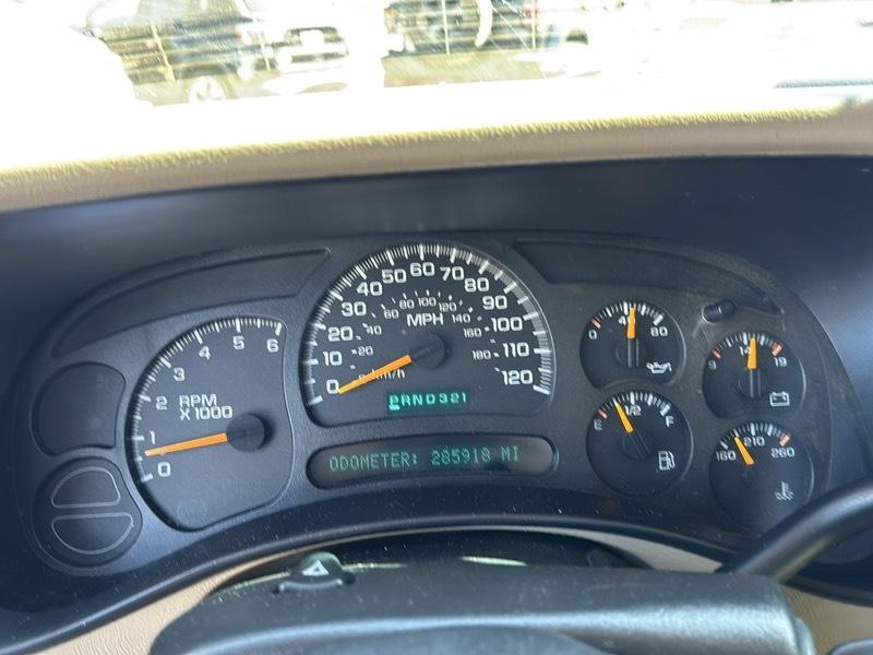 Chevrolet Silverado 1500 LS Crew Cab 2WD 2005