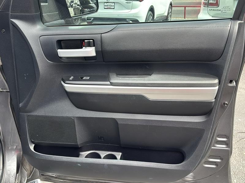 Toyota Tundra SR5 5.7L V8 FFV CrewMax 4WD 2014