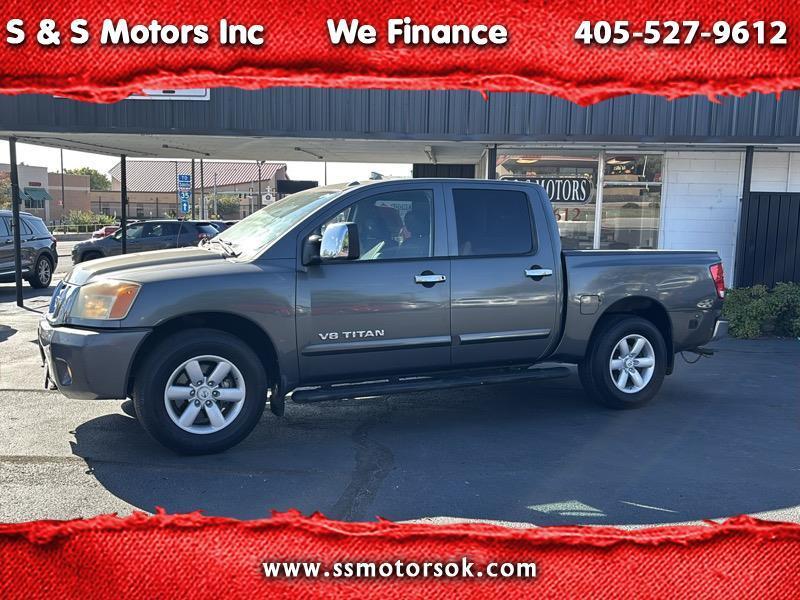 2010 Nissan Titan LE Crew Cab 2WD SWB