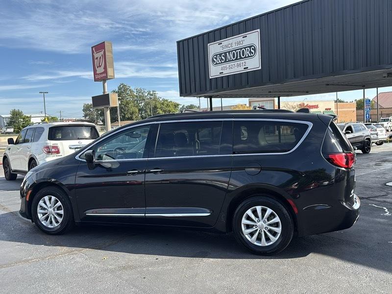 Chrysler Pacifica Touring-L 2017