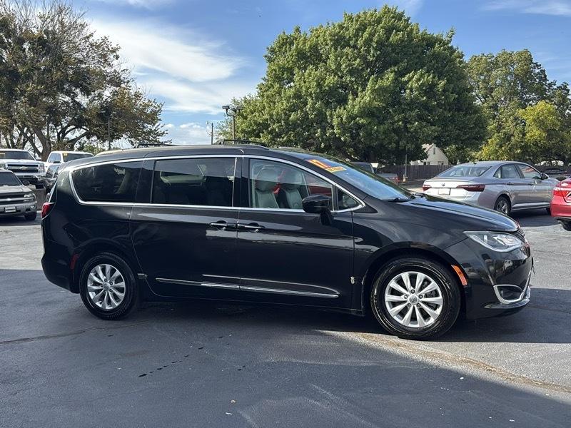 Chrysler Pacifica Touring-L 2017
