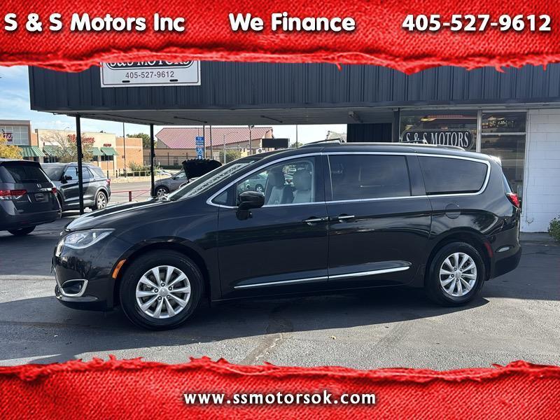 Chrysler Pacifica Touring-L 2017