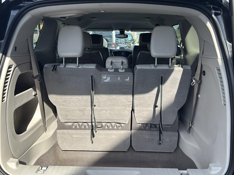 Chrysler Pacifica Touring-L 2017