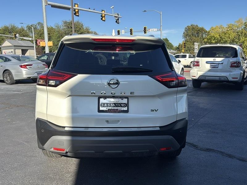 Nissan Rogue SV 2021