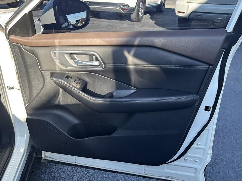 Nissan Rogue SV 2021