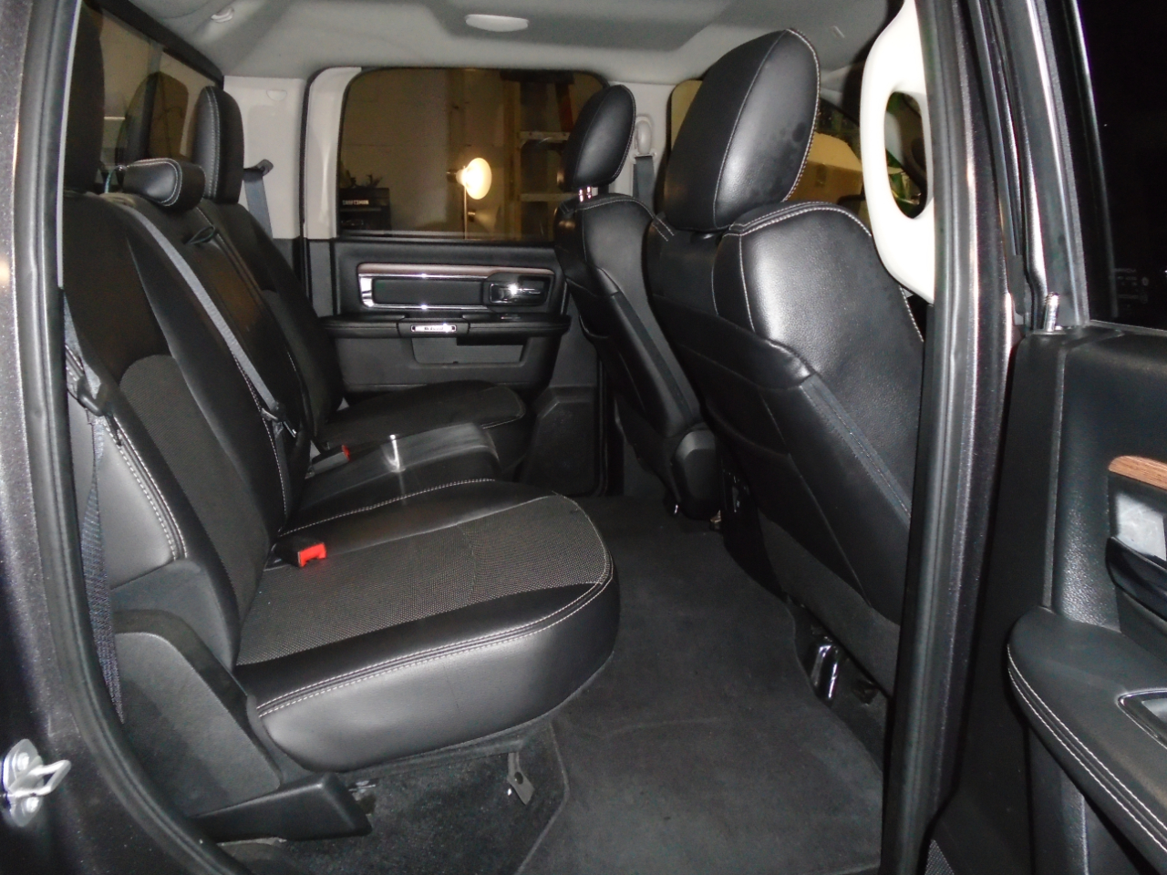 RAM 1500 Laramie Crew Cab SWB 4WD 2017