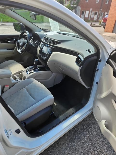 Nissan Rogue Sport SV AWD 2018