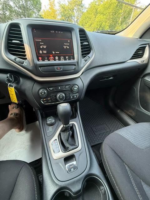 Jeep Cherokee Latitude 4WD 2016