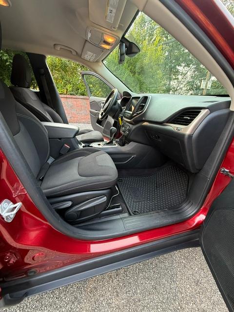Jeep Cherokee Latitude 4WD 2016