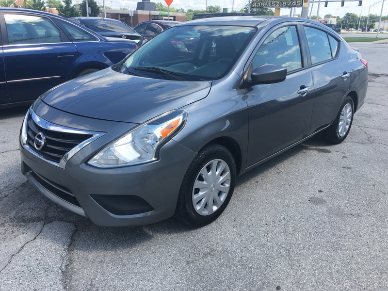 Used 2017 Nissan Versa 1.6 S 4A for Sale in Bowling Green OH 43402