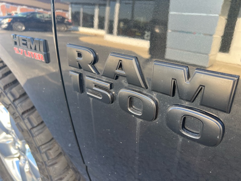 RAM 1500 Sport Quad Cab 4WD 2018 RAM 1500 Sport Quad Cab 4WD 2018