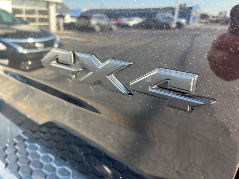 RAM 1500 Sport Quad Cab 4WD 2018 RAM 1500 Sport Quad Cab 4WD 2018