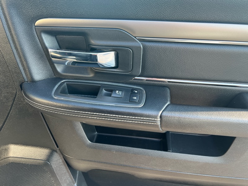 RAM 1500 Sport Quad Cab 4WD 2018 RAM 1500 Sport Quad Cab 4WD 2018