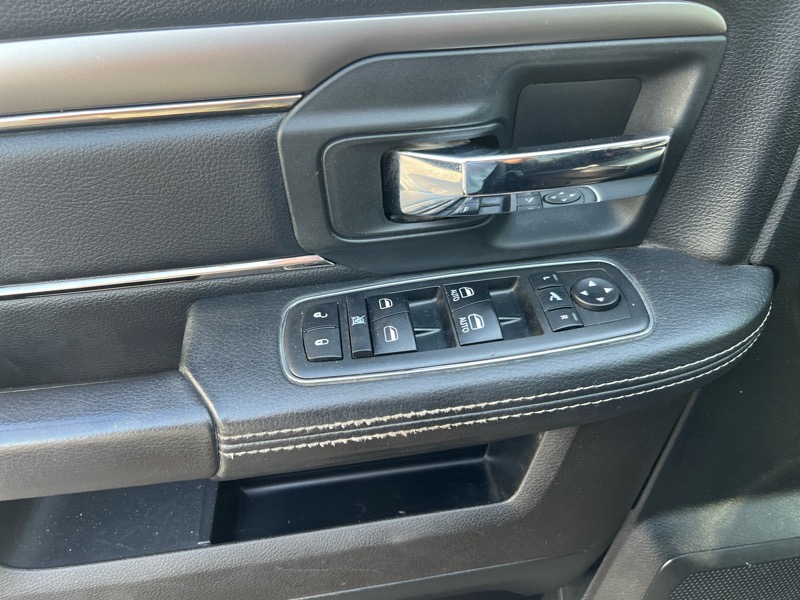 RAM 1500 Sport Quad Cab 4WD 2018 RAM 1500 Sport Quad Cab 4WD 2018