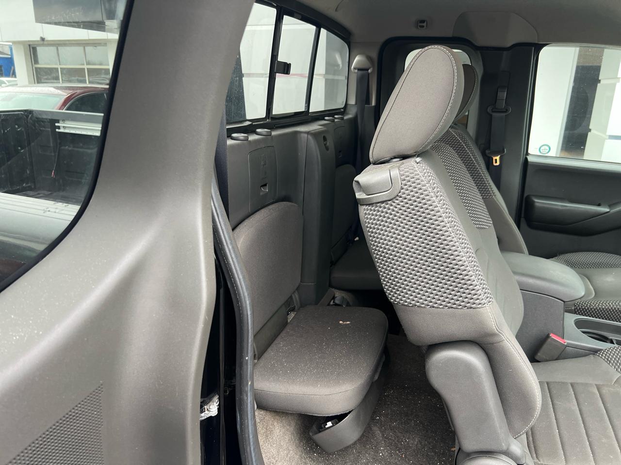 Nissan Frontier 4WD King Cab Auto PRO-4X 2013