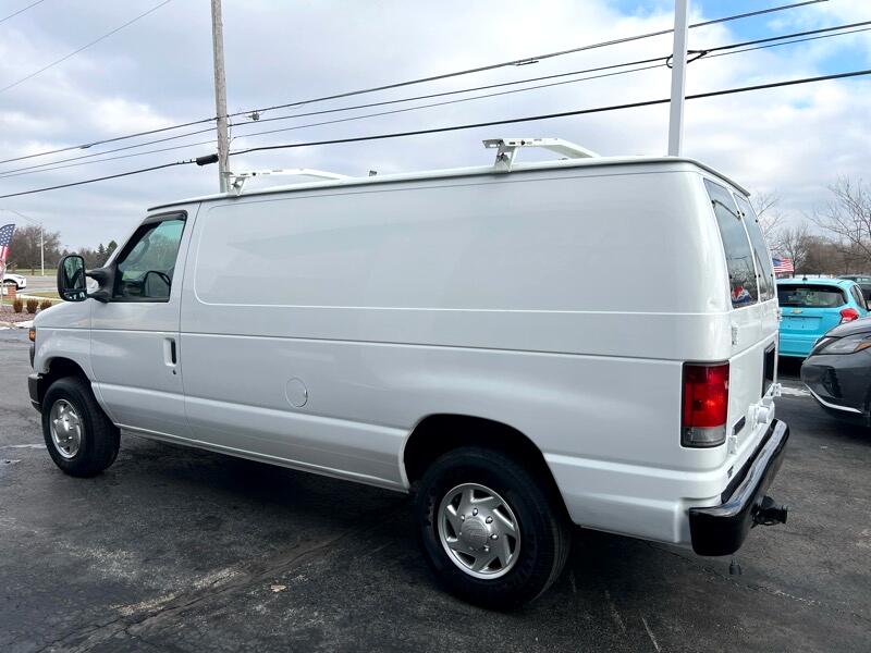 Ford Econoline E-250 2010