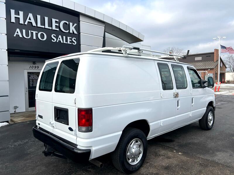 Ford Econoline E-250 2010