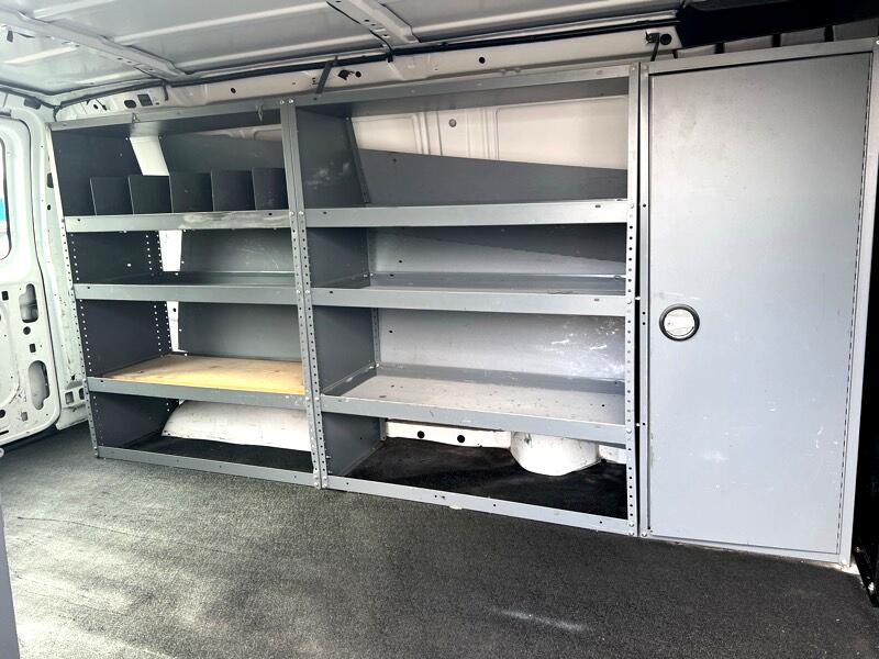 Ford Econoline E-250 2010