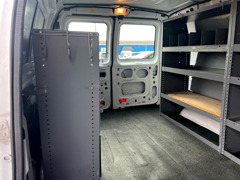 Ford Econoline E-250 2010