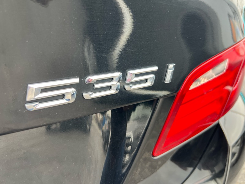 BMW 5-Series 535i xDrive 2013