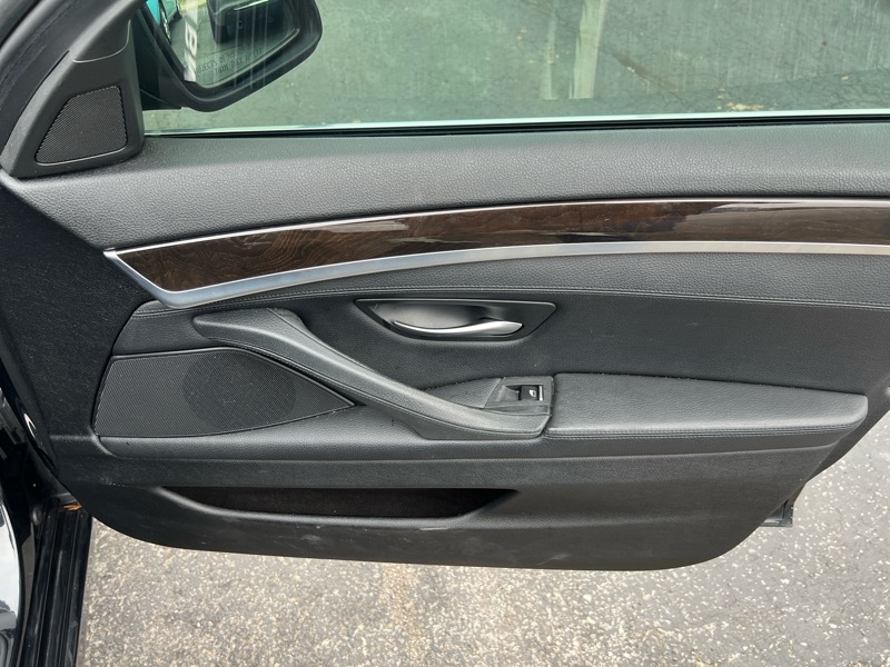 BMW 5-Series 535i xDrive 2013