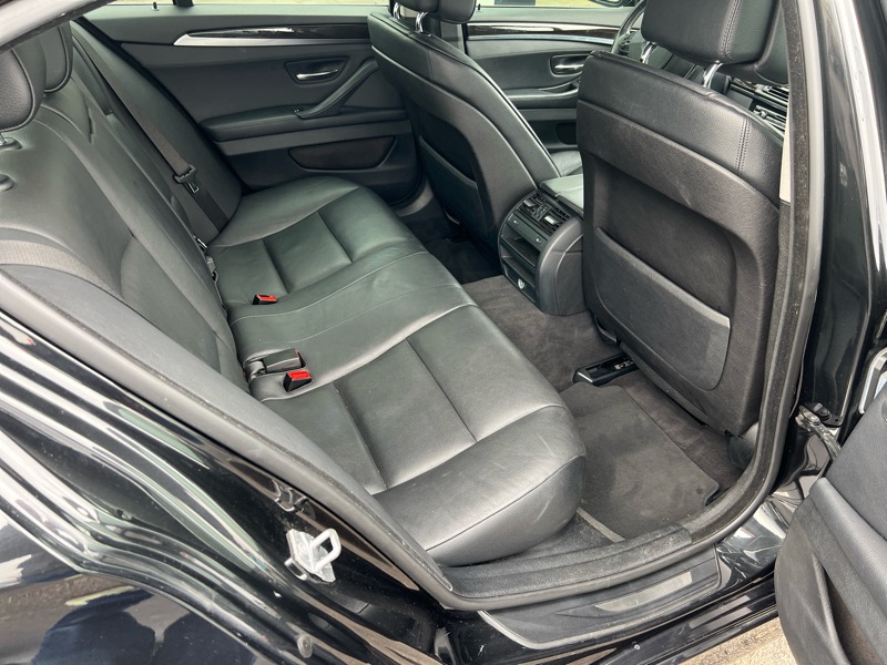 BMW 5-Series 535i xDrive 2013