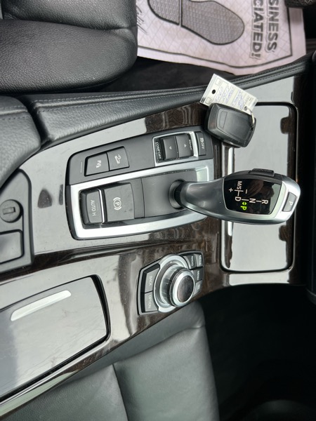 BMW 5-Series 535i xDrive 2013