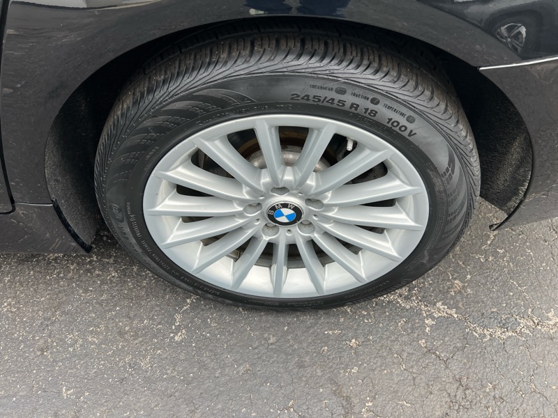 BMW 5-Series 535i xDrive 2013