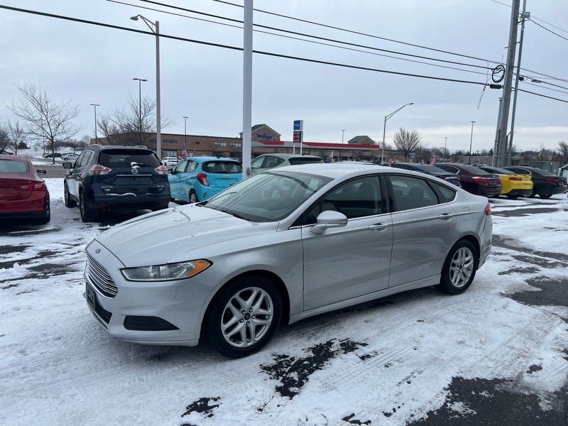 Ford Fusion SE 2016