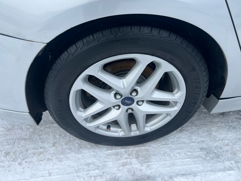 Ford Fusion SE 2016