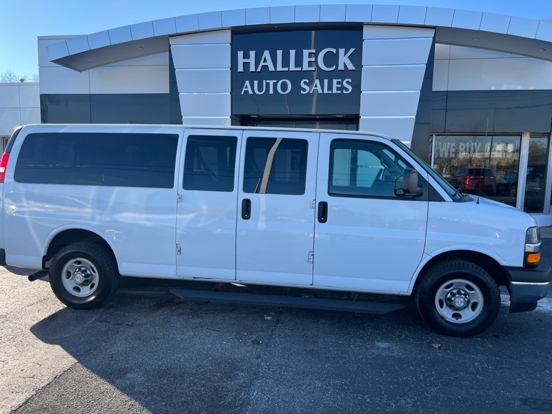 2017 Chevrolet Express LT 3500 Extended
