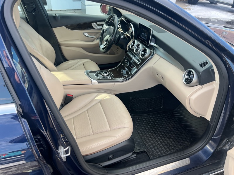 Mercedes-Benz C-Class C300 4MATIC Sedan 2017