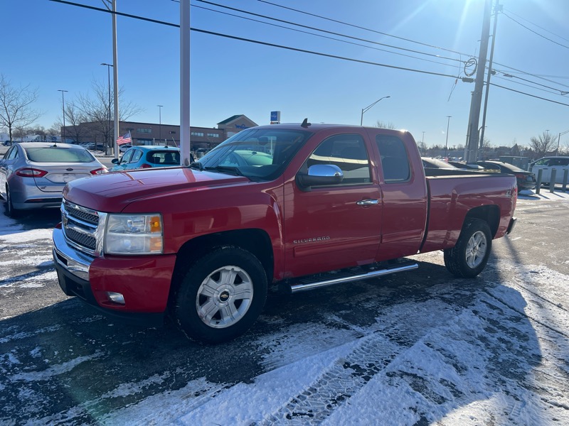 Chevrolet Silverado 1500 Ext Cab 143.5" WB 4WD Z71 2010