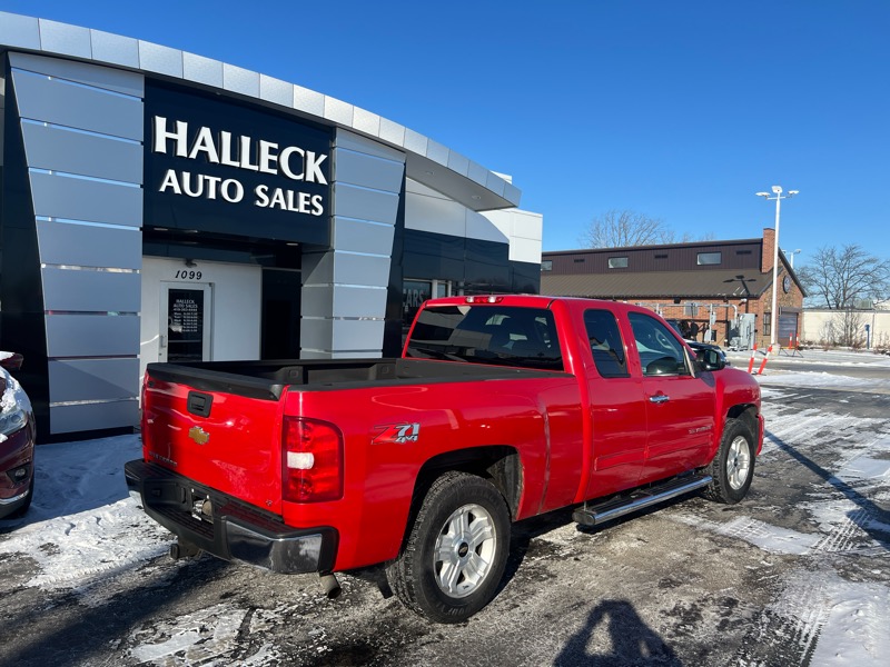 Chevrolet Silverado 1500 Ext Cab 143.5" WB 4WD Z71 2010
